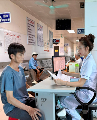 Tư vấn giải thích cho người bệnh